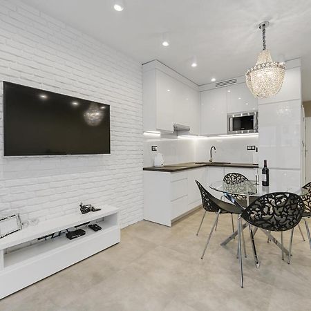 לודז' Gate Of City Centre Apartment By Pinpoint מראה חיצוני תמונה