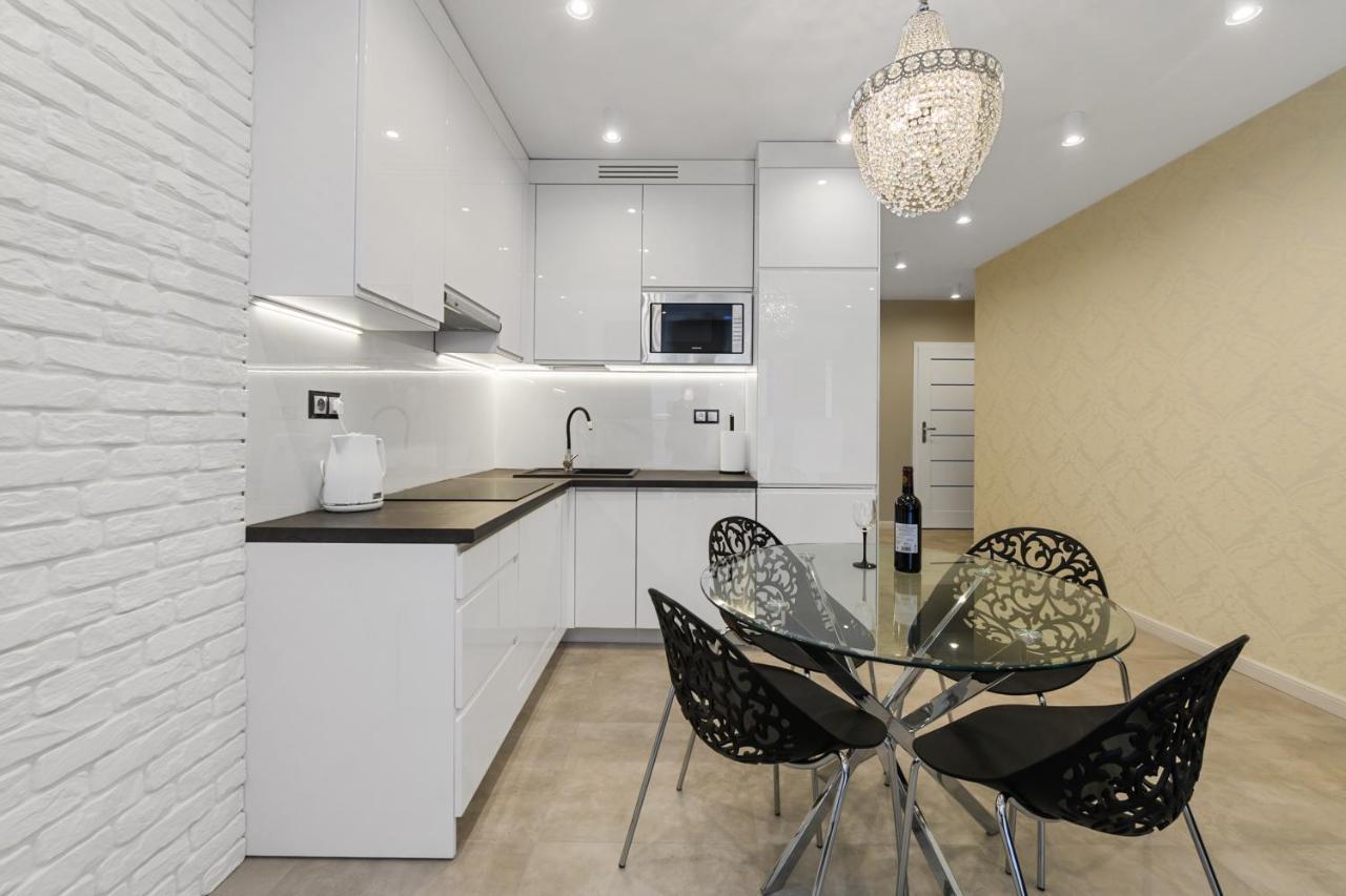 לודז' Gate Of City Centre Apartment By Pinpoint מראה חיצוני תמונה
